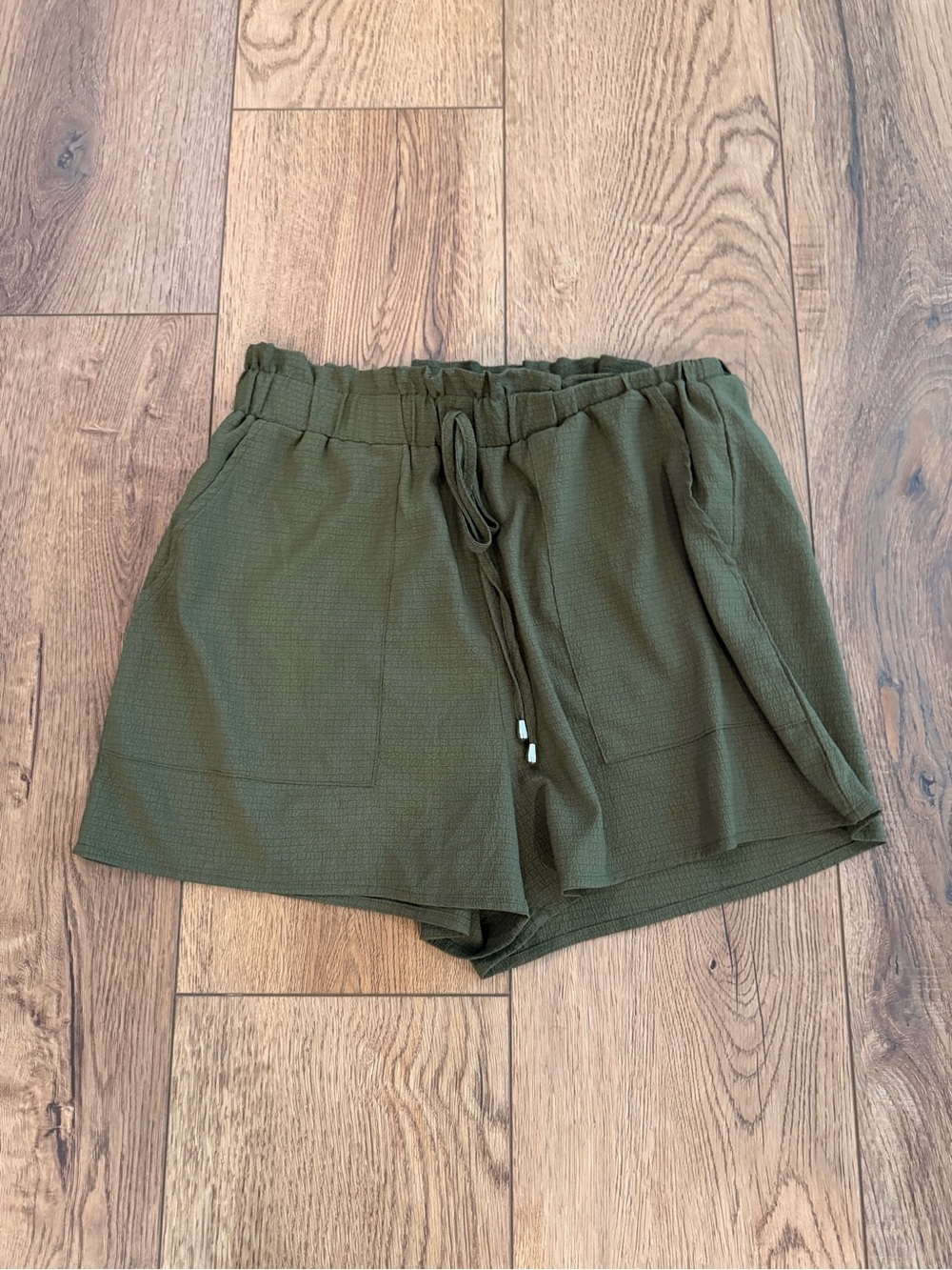 SHEIN Olive Green Drawstring Shorts